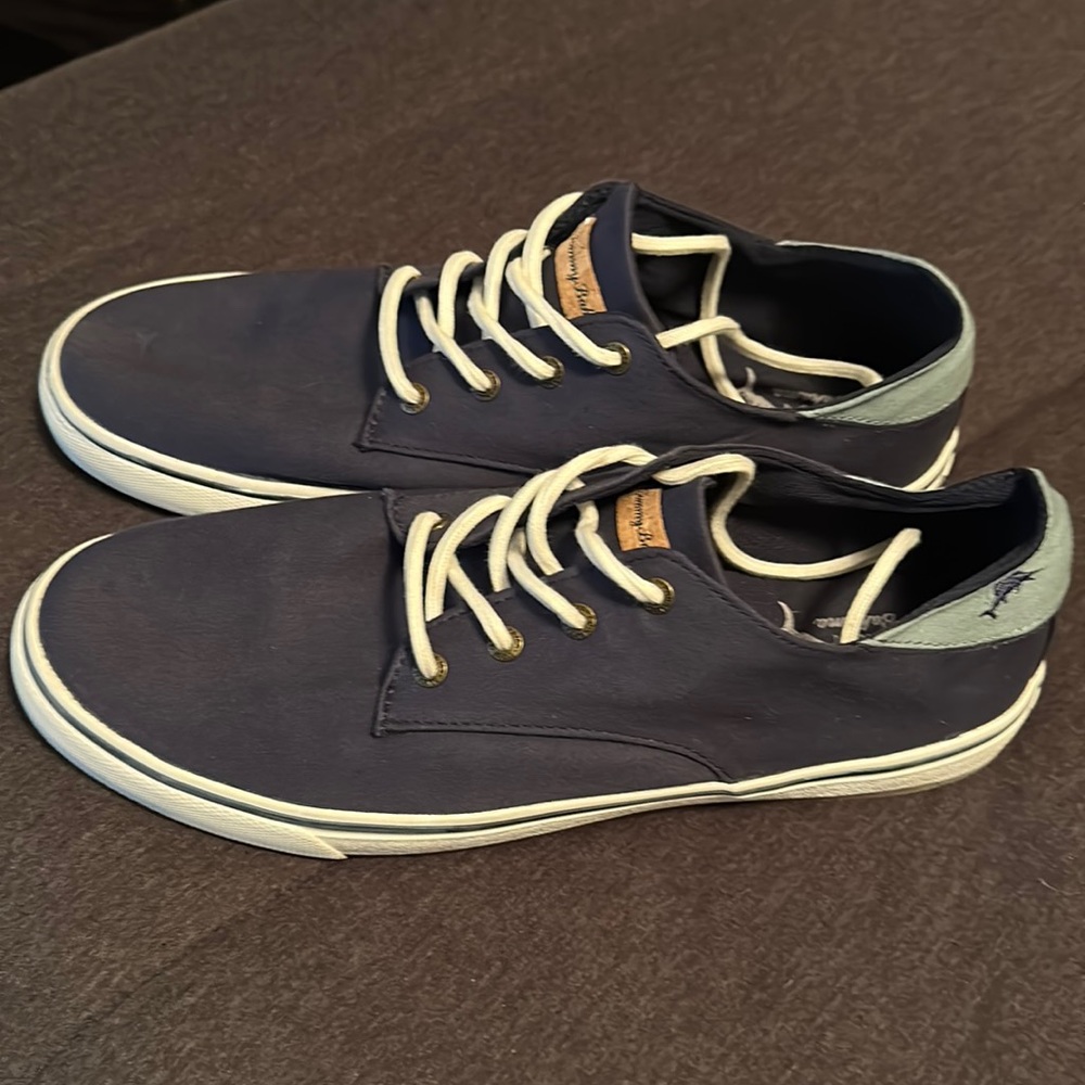 Tommy Bahama Boat Shoes Blue Men’s 12 lace up never worn